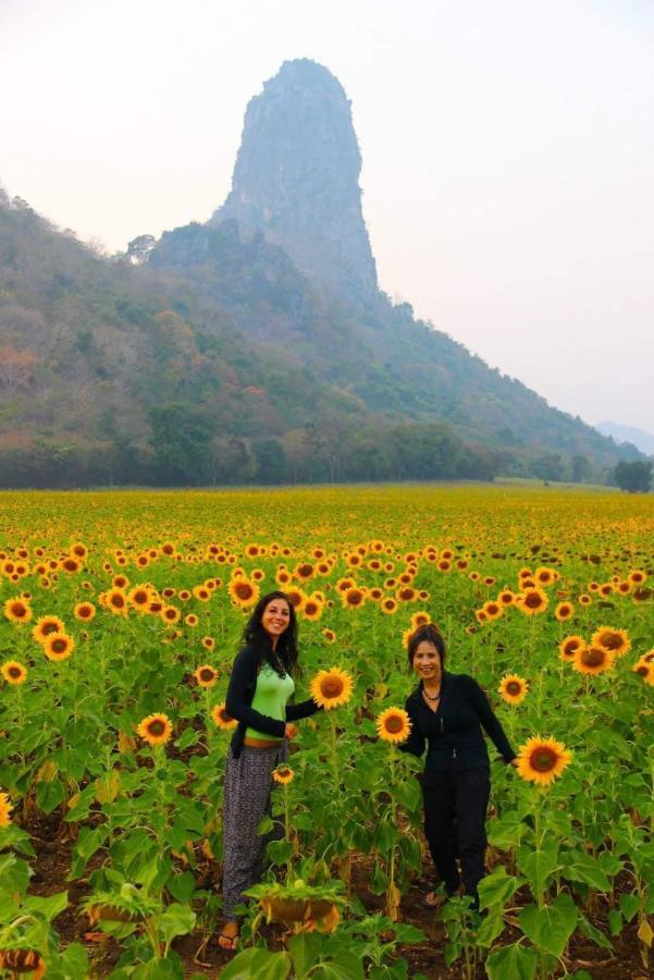 Pee Homestay Lopburi Ban Tha Krayang Exterior photo