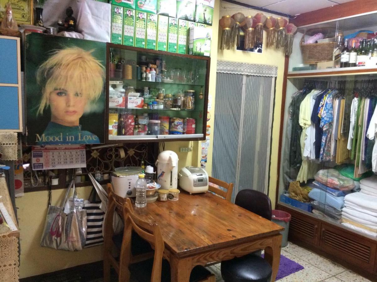 Pee Homestay Lopburi Ban Tha Krayang Exterior photo